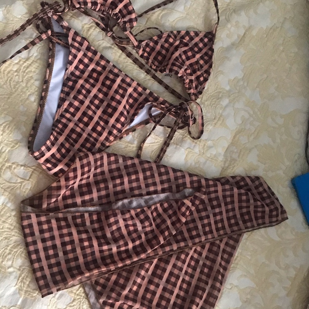 Gorgeous bikini set with scarf size S NWOT👙